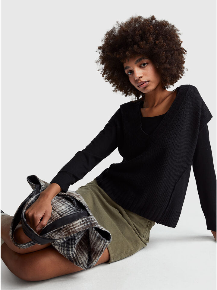 S/L V NECK SWEATER Mujer image number 3